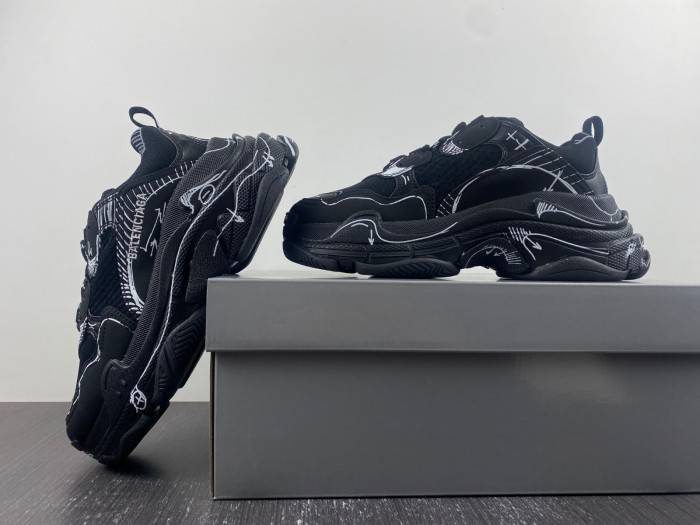 BLEN TRACK SNEAKER IN BLACK 536737 W2FW6 0102