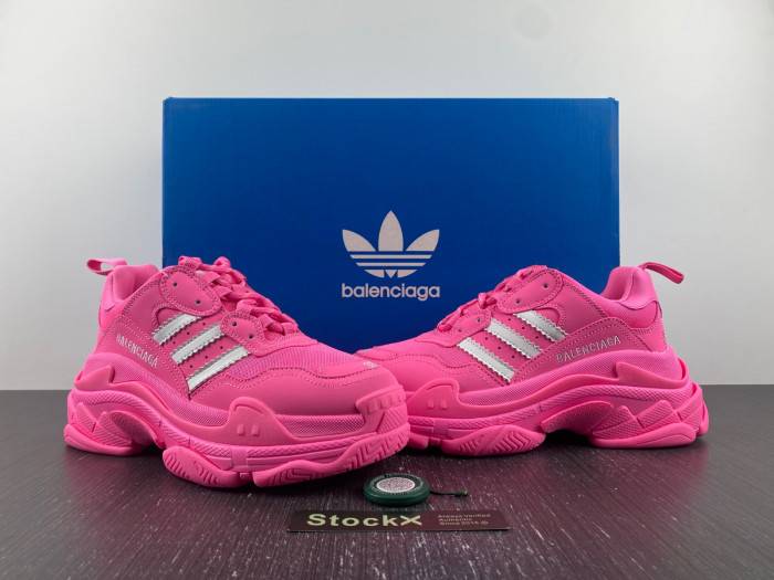 BLCG Sneaker Triple.s.524039 W2FAB9019