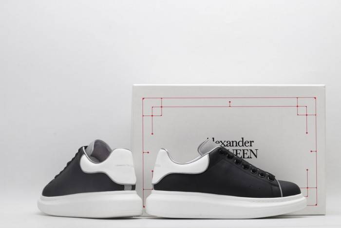 MQ Sneakers