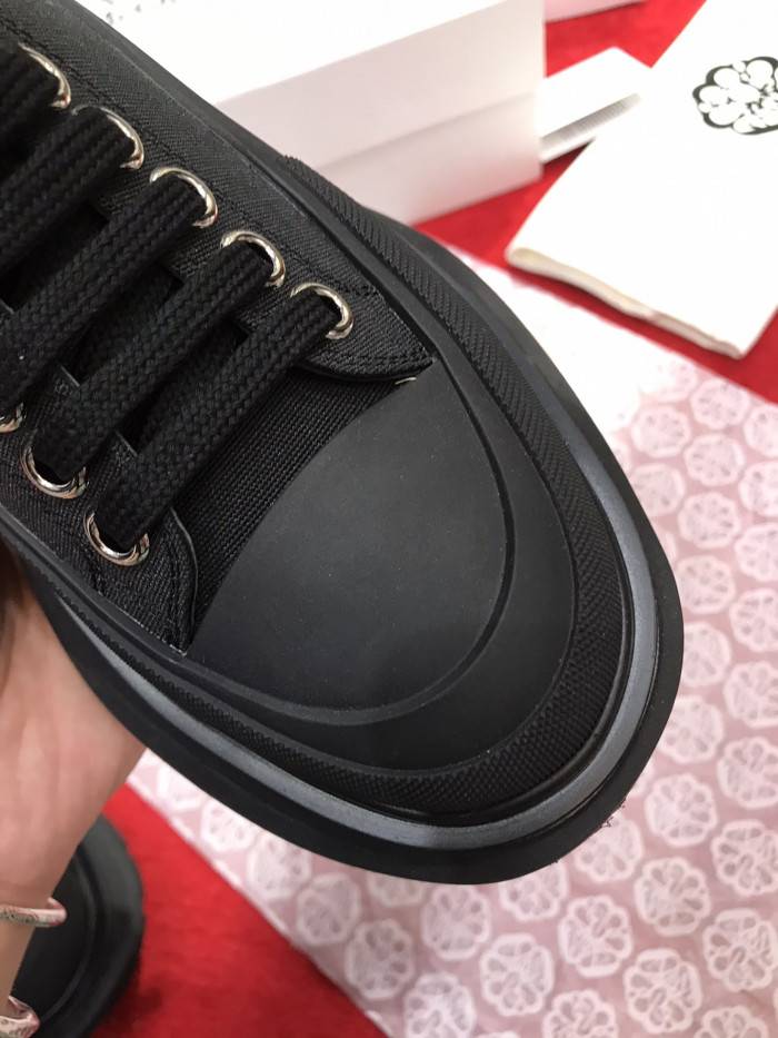 MQ Sneakers