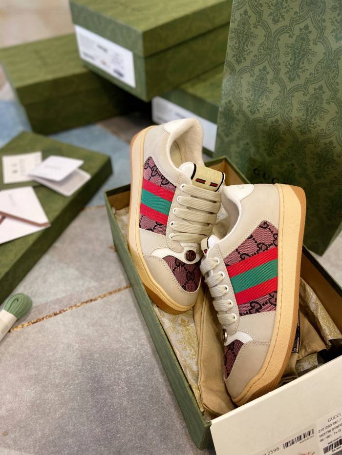 G*u*i sneaker