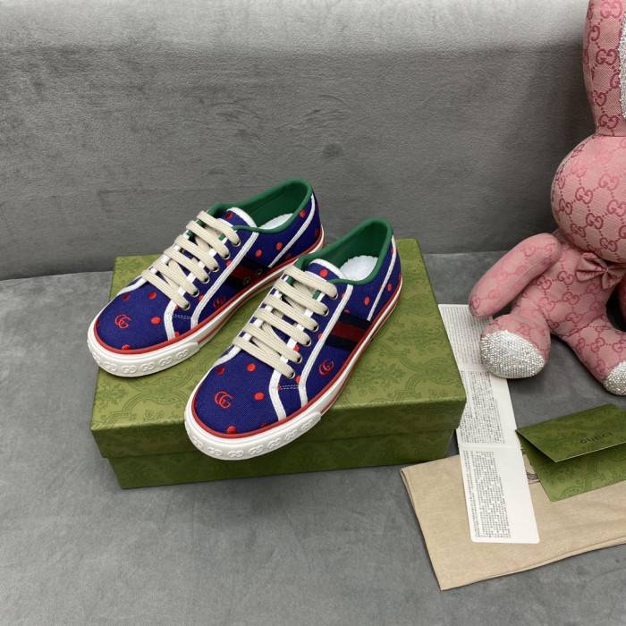 G*u*i sneaker