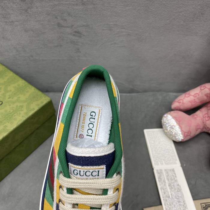 G*u*i sneaker