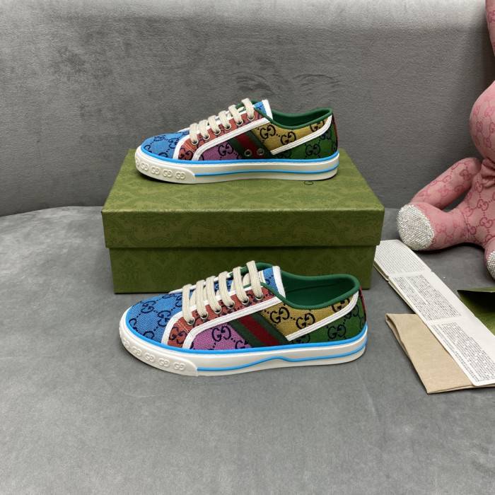G*u*i sneaker