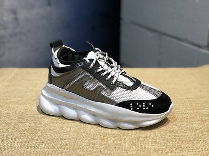 VERS CHAIN REACTION SNEAKERS