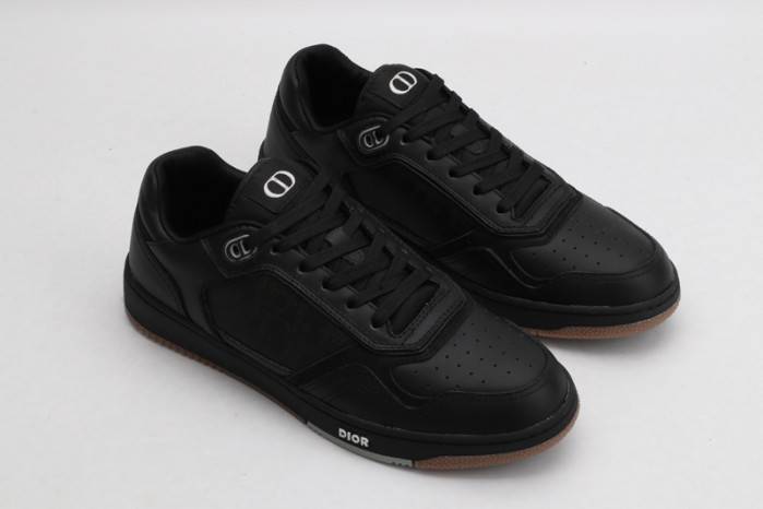 D10R B27 SNEAKER