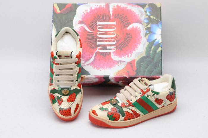 G*u*i ace embroidered low-top sneaker