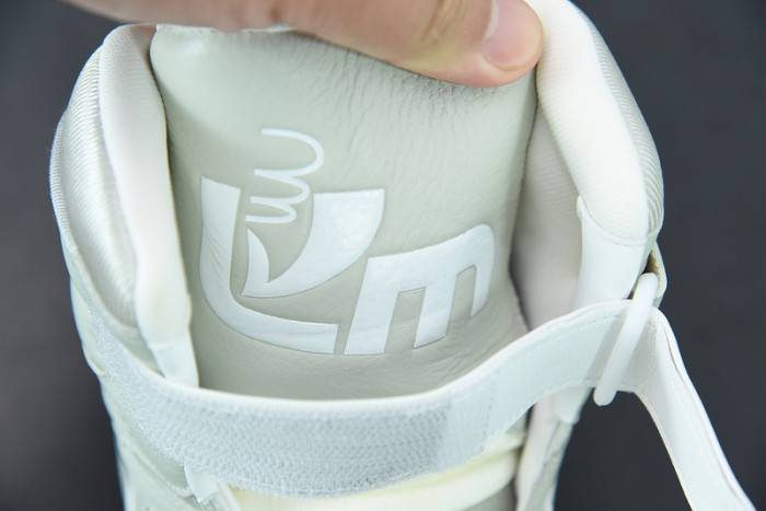 LOUI VUITTO SNEAKER