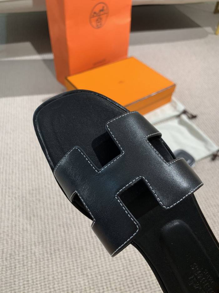 HERM*S SLIPPERS