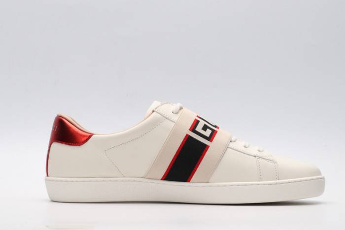 G*u*i ace embroidered low-top sneaker