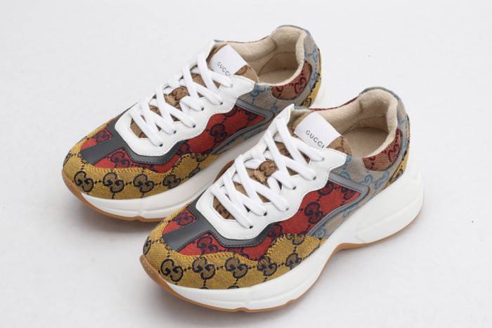 G*u*i sneaker