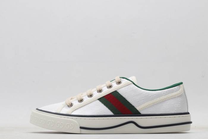 G*u*i sneaker