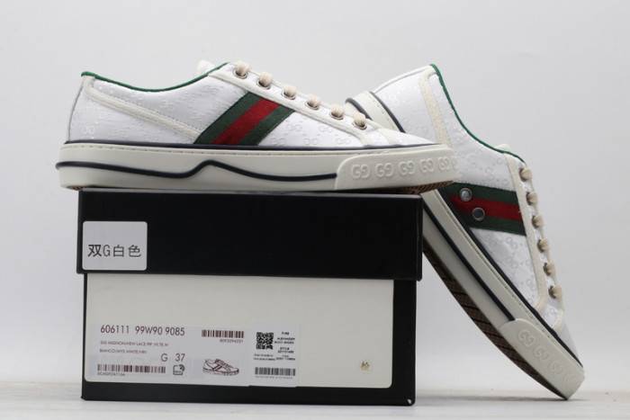 G*u*i sneaker
