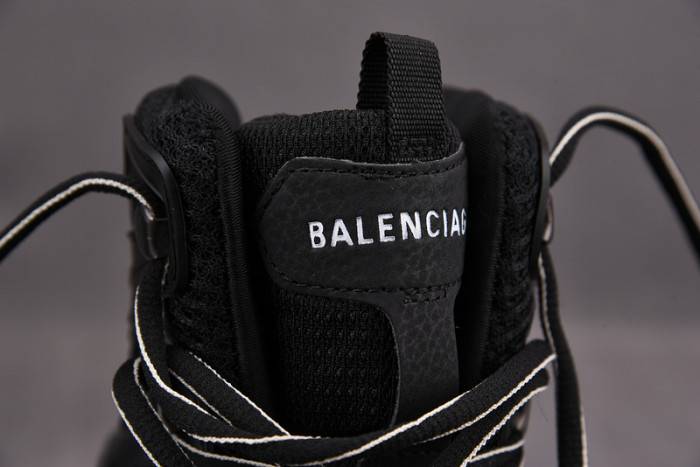 Ba*len*cia*ga sneaker tess 3.0