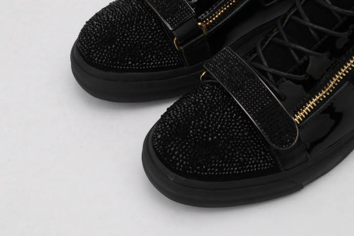 GZ SNEAKER