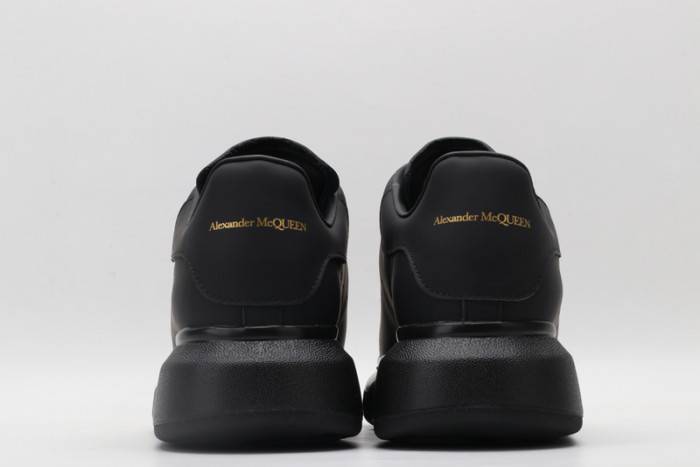 MQ Sneakers