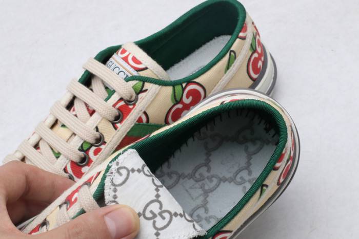 G*u*i sneaker