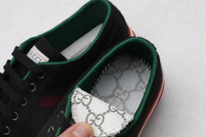 G*u*i sneaker