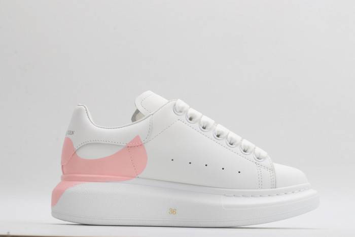 MQ Sneakers