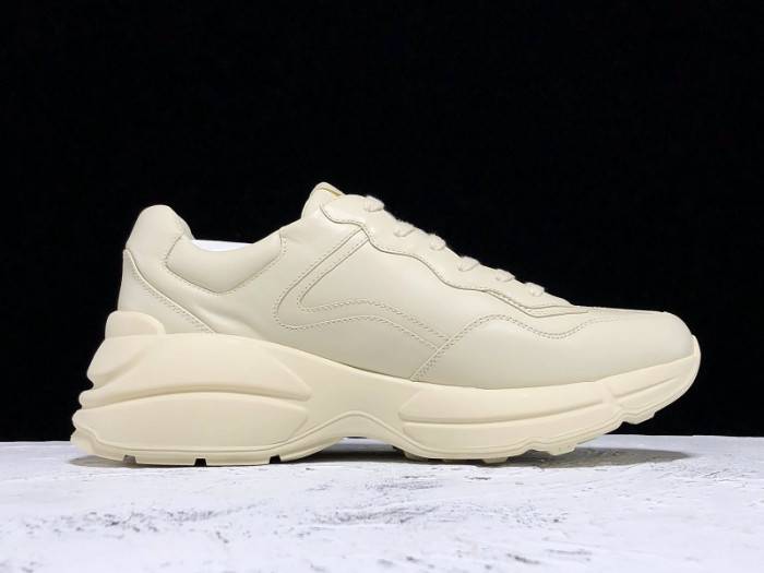 G*u*i trainer sneaker 500878 drw00 9522