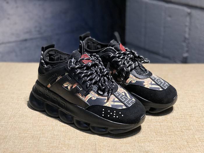 VERS CHAIN REACTION SNEAKERS