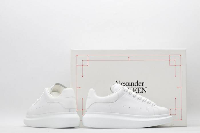 MQ Sneakers