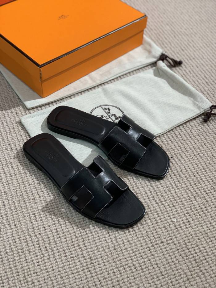 HERM*S SLIPPERS