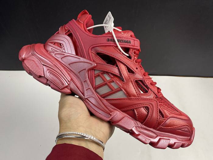 BLCG Track.2 Pearl Red 570391 W2GN3 2029