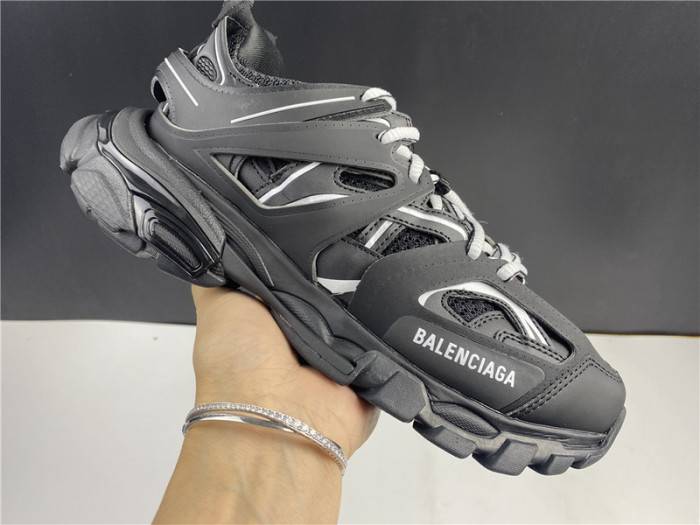BLCG Track Trainer black 542436-W1G81-2045