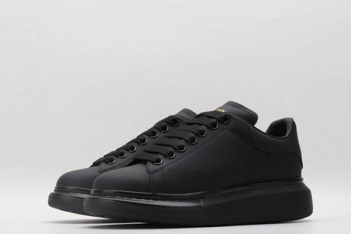 MQ Sneakers