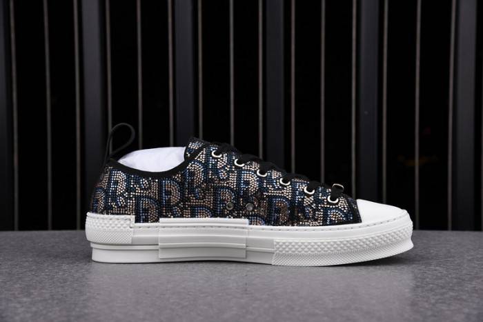 D10R B23 Sneakers Low Top