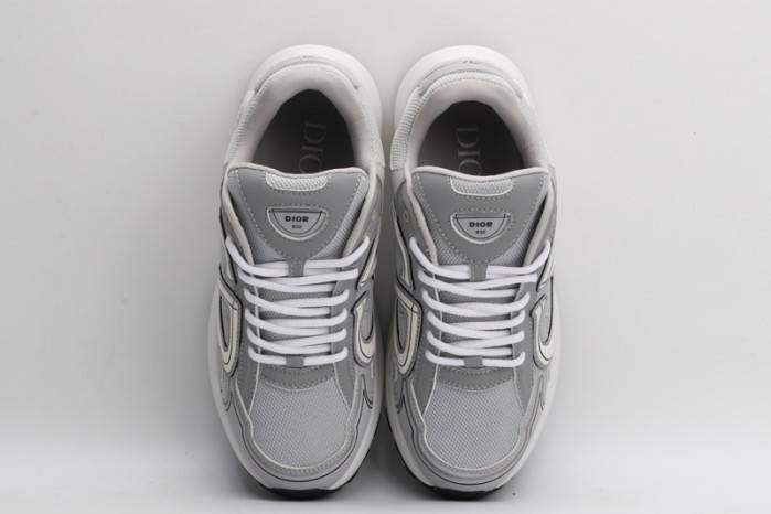 D10R B30 SNEAKER