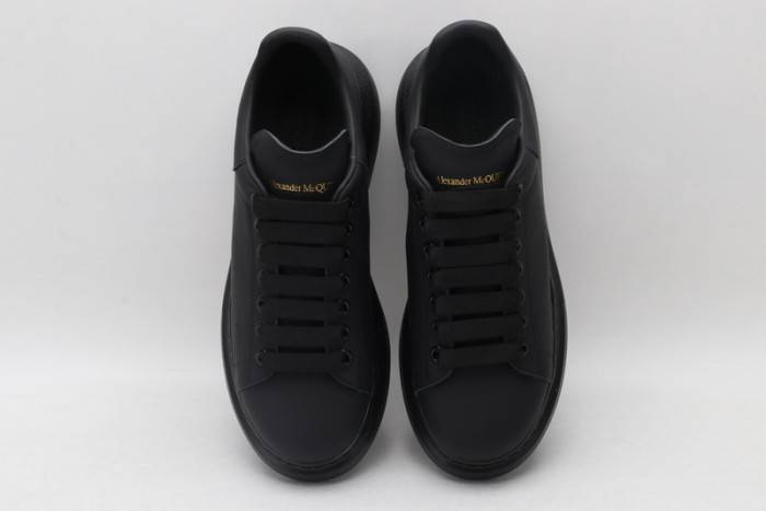 MQ Sneakers