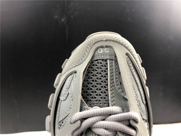 BLCG Track Trainer Grey 542436-W2LA1-3253