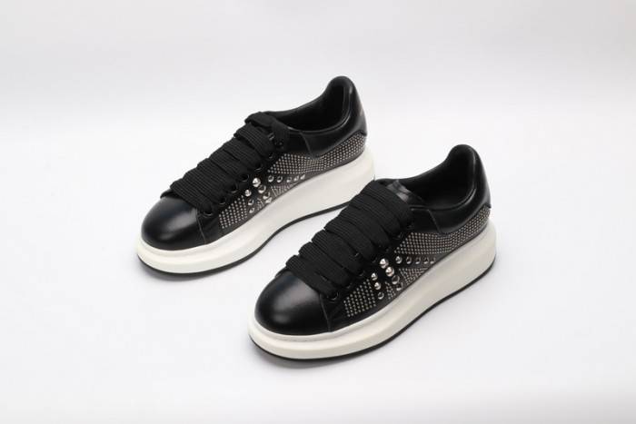 MQ Sneakers