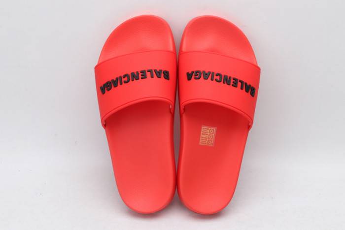 BLCG SLIPPERS