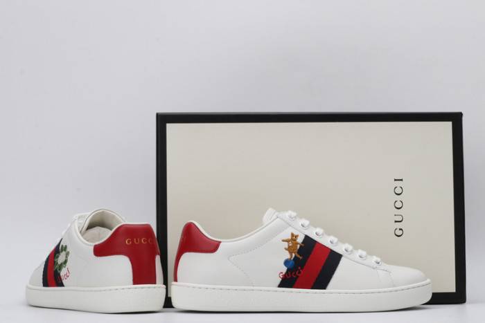G*u*i ace embroidered low-top sneaker