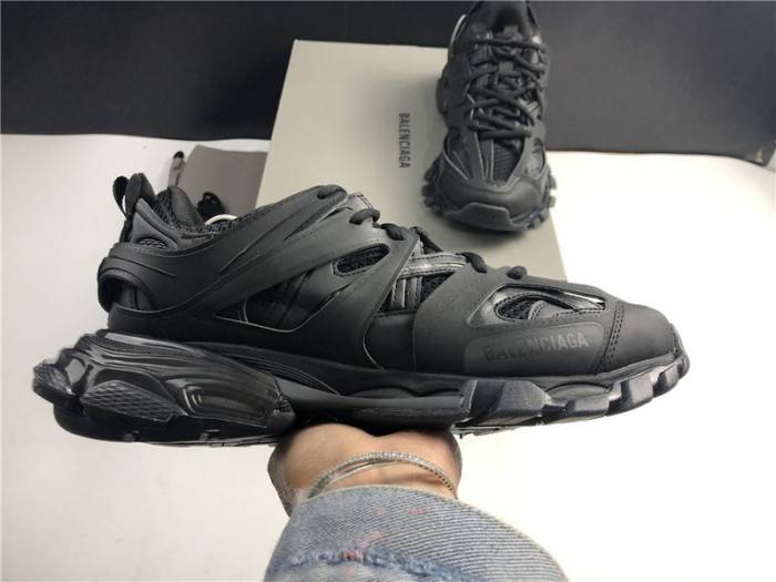 BLCG Track Trainer Black 542023 W3GB1 7302