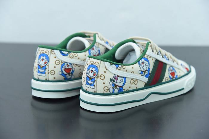 G*u*i sneaker