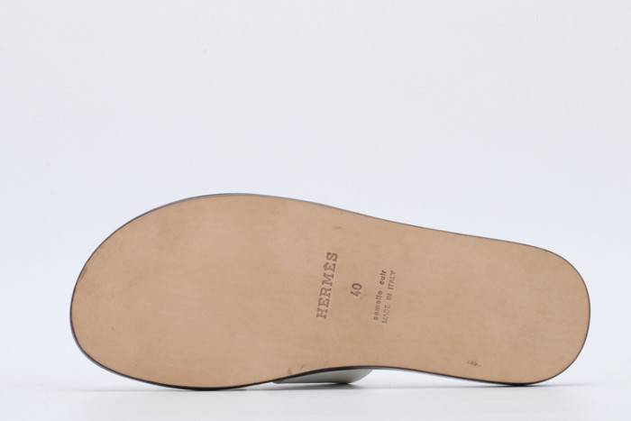 HERM*S SLIPPERS