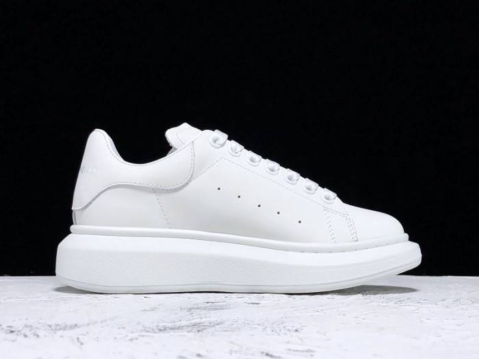 MQ Sneakers