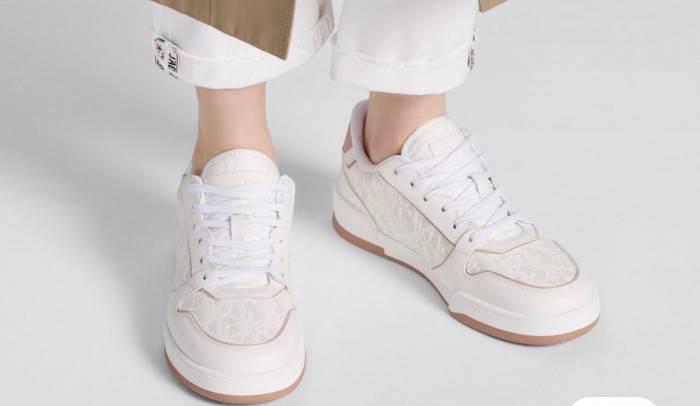 D10R B27 SNEAKER
