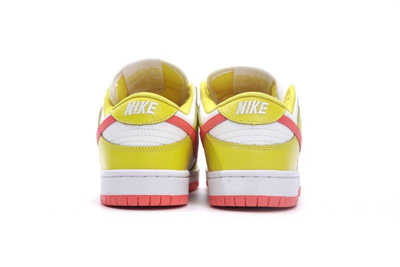 Nike Dunk Low Samba