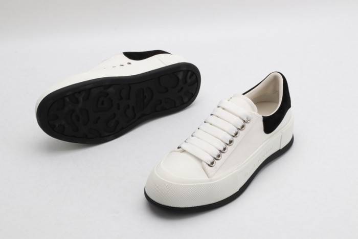 MQ Sneakers