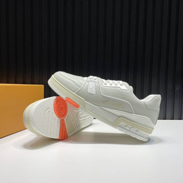 LOUI VUITTO SNEAKER