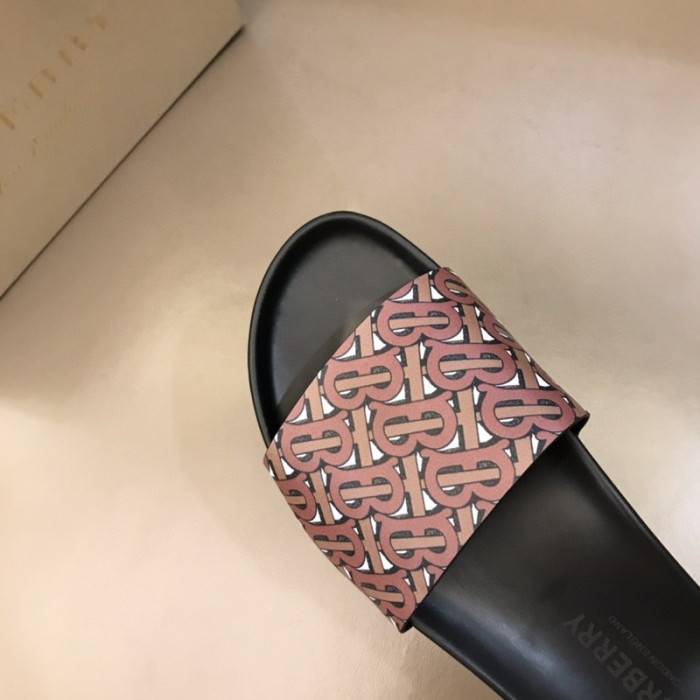 BUR_BERRY SLIPPERS
