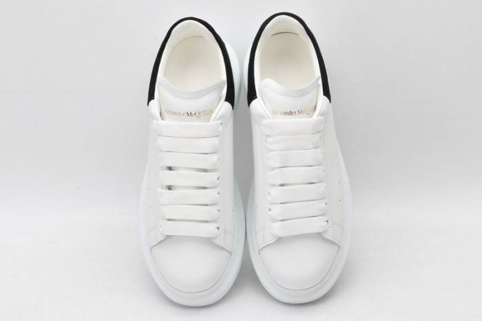 MQ Sneakers