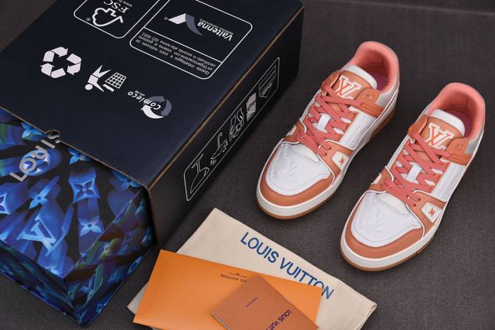 LOUI VUITTO SNEAKER
