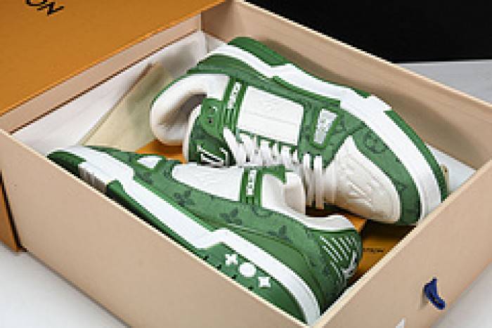 LOUI VUITTO SNEAKER