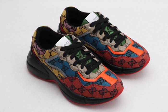 G*u*i sneaker